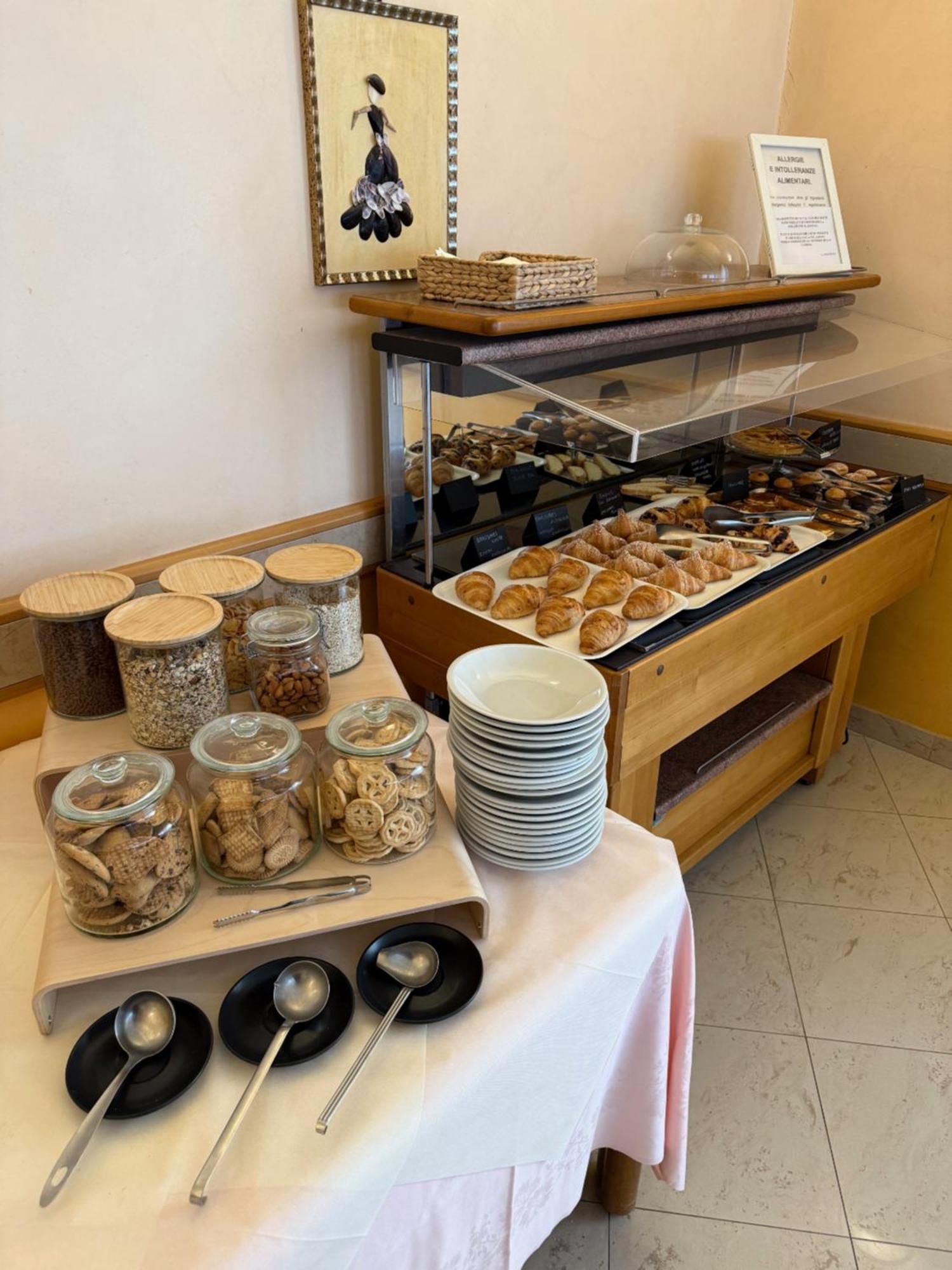 Hotel Fortuna Кьоджа Экстерьер фото