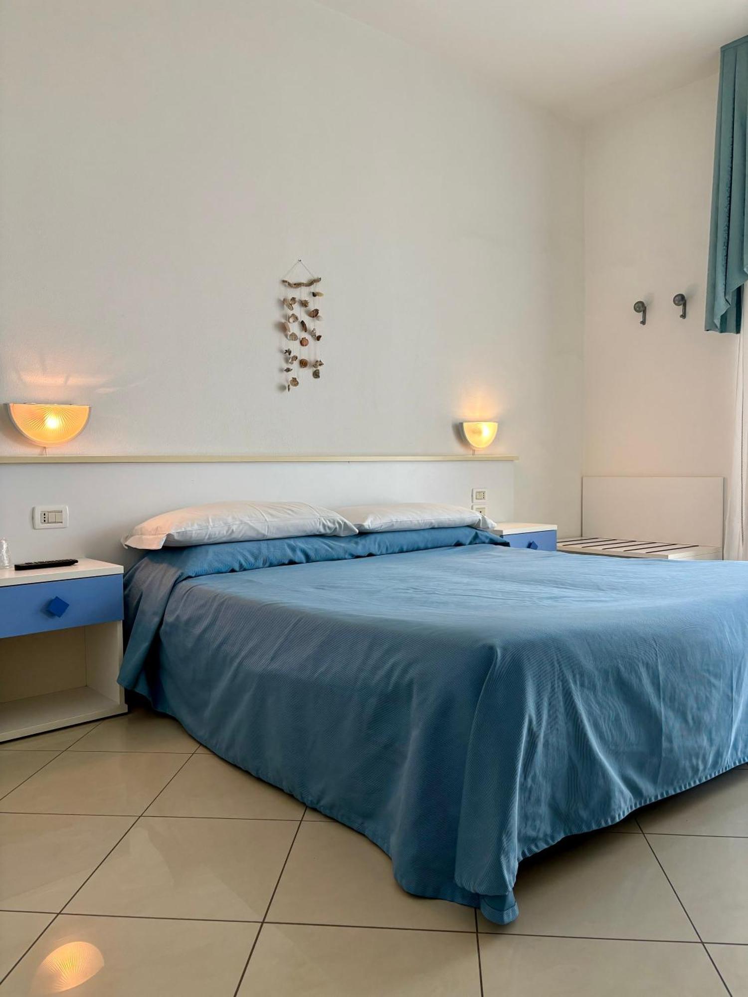 Hotel Fortuna Кьоджа Экстерьер фото