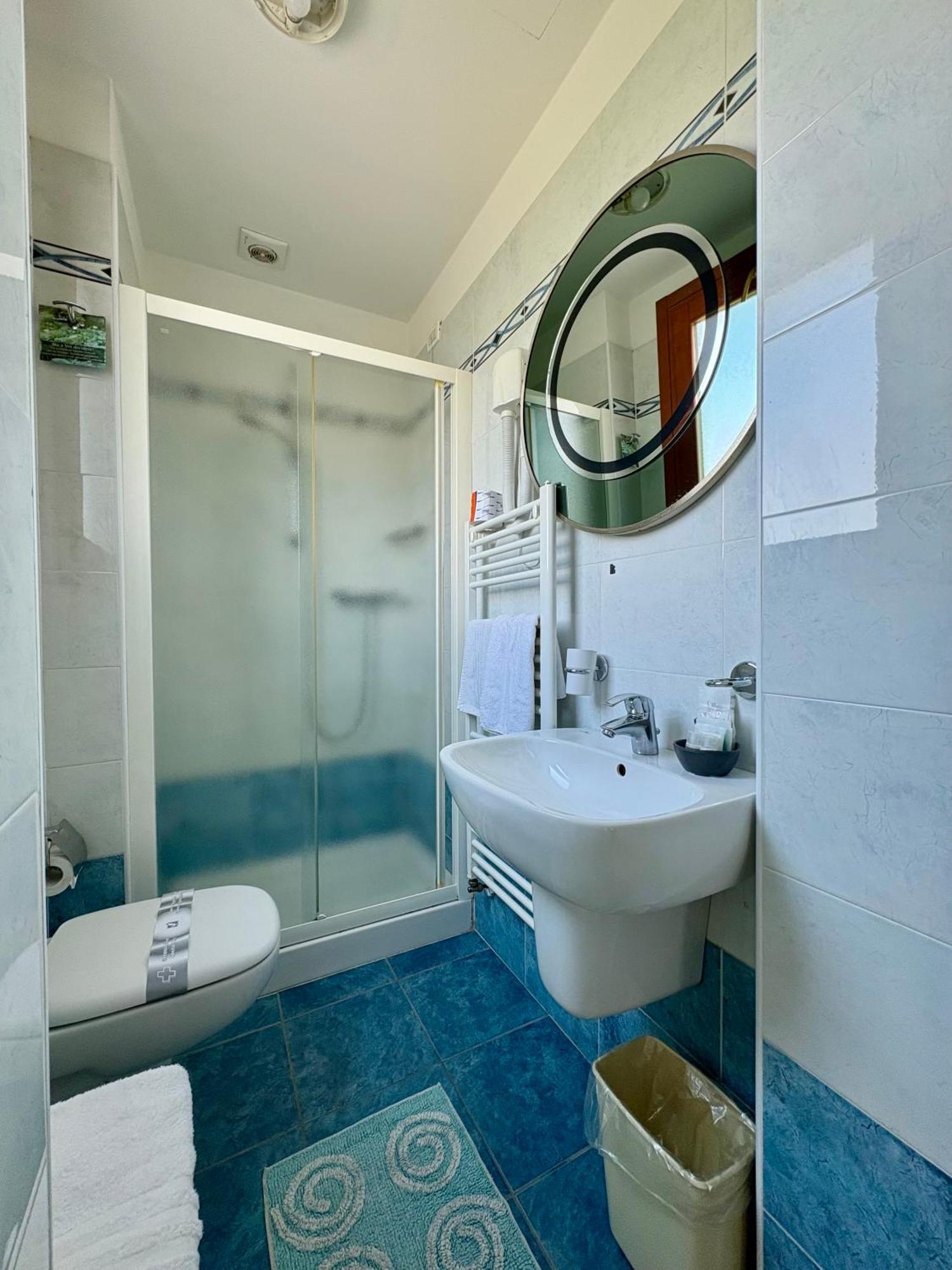 Hotel Fortuna Кьоджа Экстерьер фото